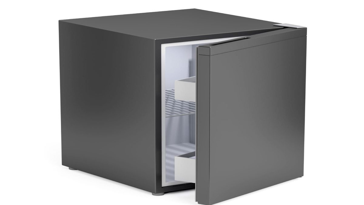 Black and Decker Mini Fridge Overview