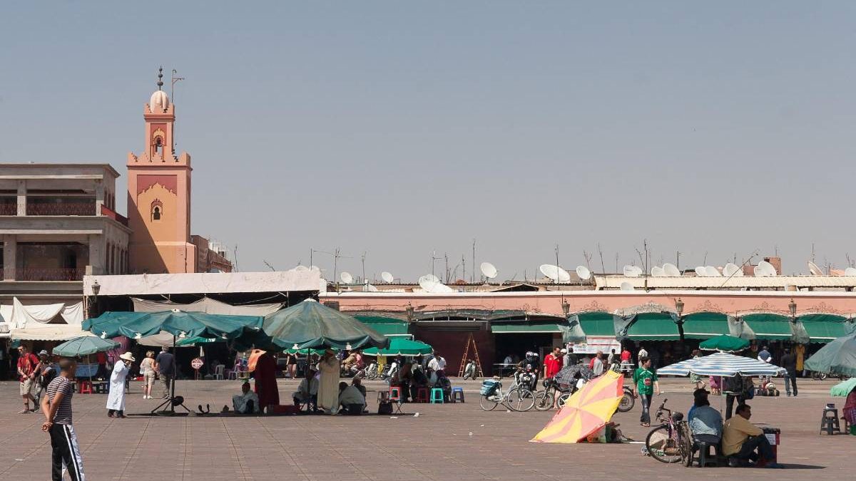 https://viajalejos.net/2021/09/01/yamaa-el-fna-encantadora-plaza-de-marruecos/