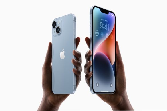 rajkotupdates.news:apple-iphone-exports-from-India-doubled-between-april-and-august