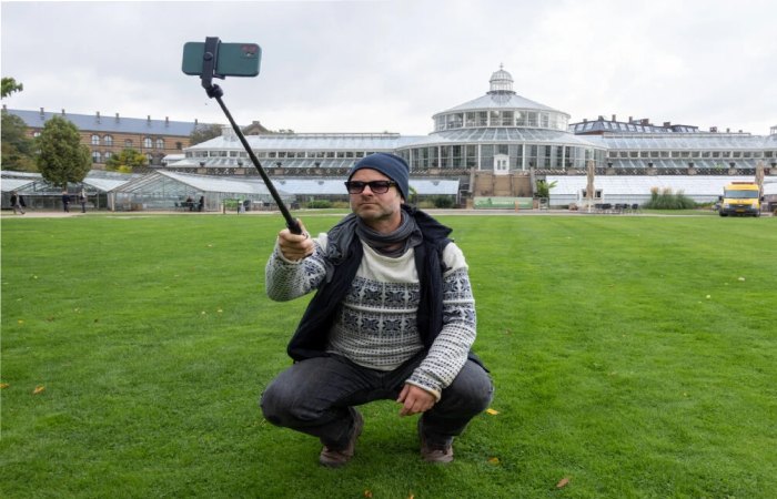 Selfie Stick Write for Us