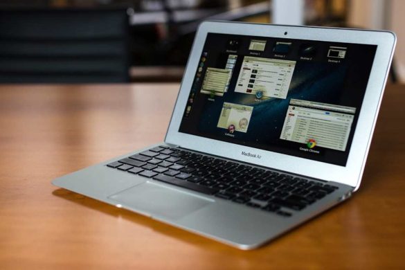 The Apple Macbook Ok air 11 inch